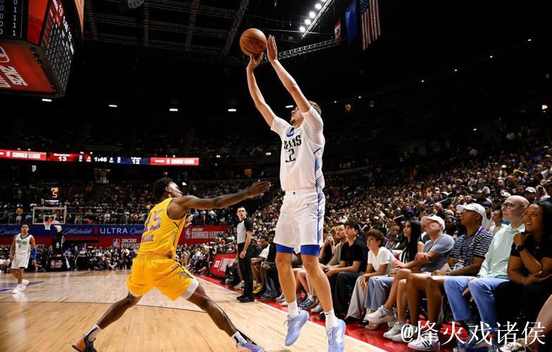 再砍30+!弗拉格已经19中10砍下32分5篮板6助攻1抢断2盖帽 再砍30+!弗拉格已经19中10砍下32分5篮板6助攻1抢断2盖帽