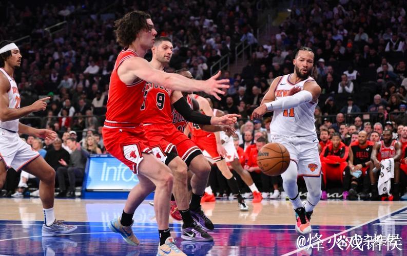 唐斯31+10尼克斯力克猛龙致8连败 雄鹿狂胜公牛