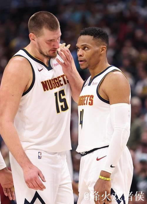 约基奇威少齐砍三双掘金胜爵士 尼克斯势不可挡8连胜 约基奇威少齐砍三双掘金胜爵士 尼克斯势不可挡8连胜